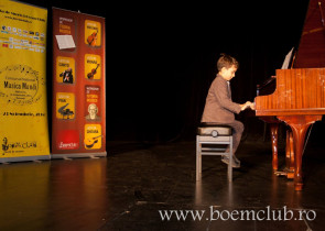 Concursul National de Pian Musica Mundi  si  Expozitia de piane si pianine acustice marca Perzina