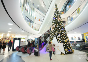 Mos Craciun si ajutoarele lui vin la Mega Mall in perioada 17 – 24 decembrie