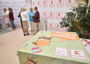 Kaufland Romania aduce tinerelor mame Primul zambet,  cutia cu lucruri necesare in primele zile de viata ale copilului