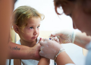 UNICEF: Fiecare copil are dreptul la vaccinare