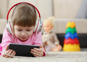 Cum ajuta povestile audio la imbunatatirea memoriei copiilor