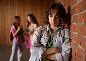 Legatura dintre bullying si autovatamare in randul adolescentilor