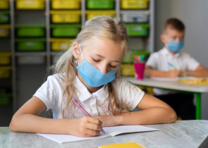 Intrebari privind procedura de aplicare a testelor de saliva in scoli