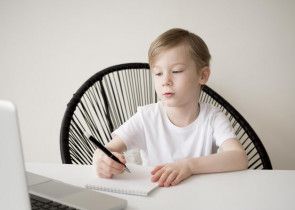 Invatarea online – dificultatile cu care se confrunta copiii