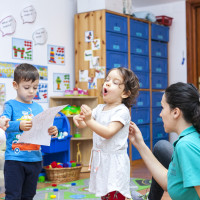 Cum il invat pe copilulul de 2- 3 ani o limba straina?