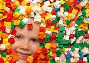 LEGO FAN & FUN Intalnirea pasionatilor